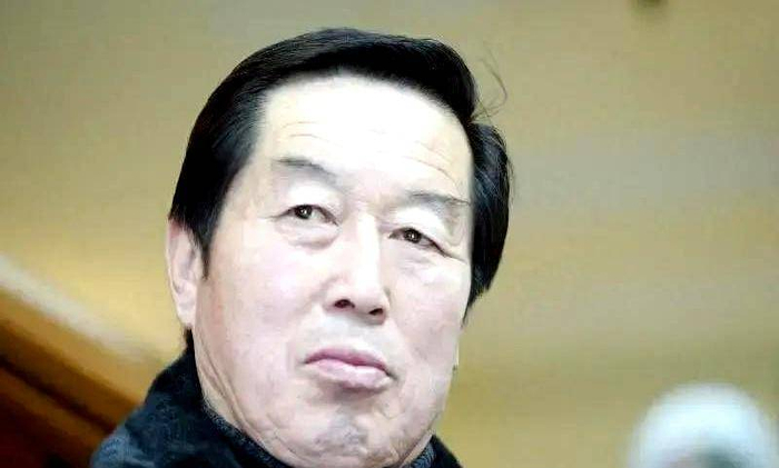 体育视频直播-体坛丑闻！马俊仁，逼队员集体摘阑尾，亲自给女队员使用禁药！|成绩|马家军|训练|姑娘_新浪体育_新浪新闻